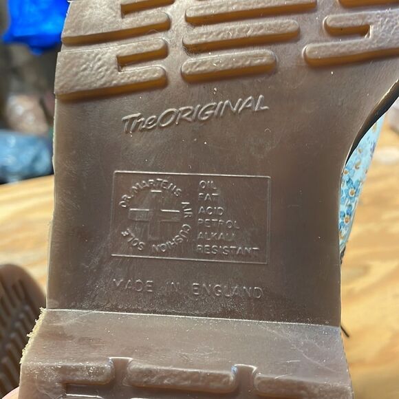 Dr Martens White Meadow Floral Boots in a size 8 - Picture 10 of 16